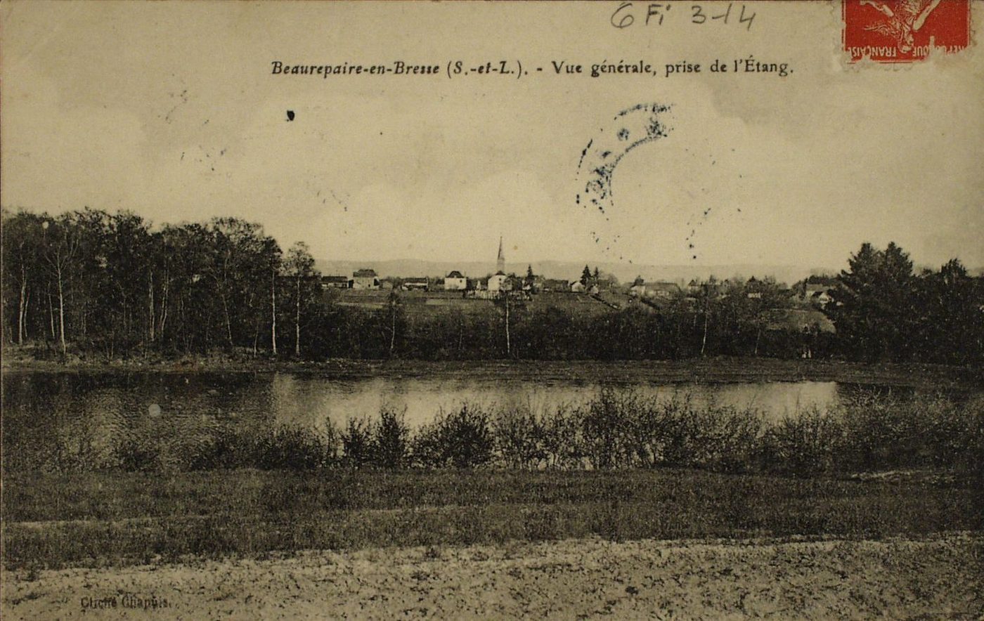 Beaurepaire-en-Bresse. Vue générale près de l'étang.