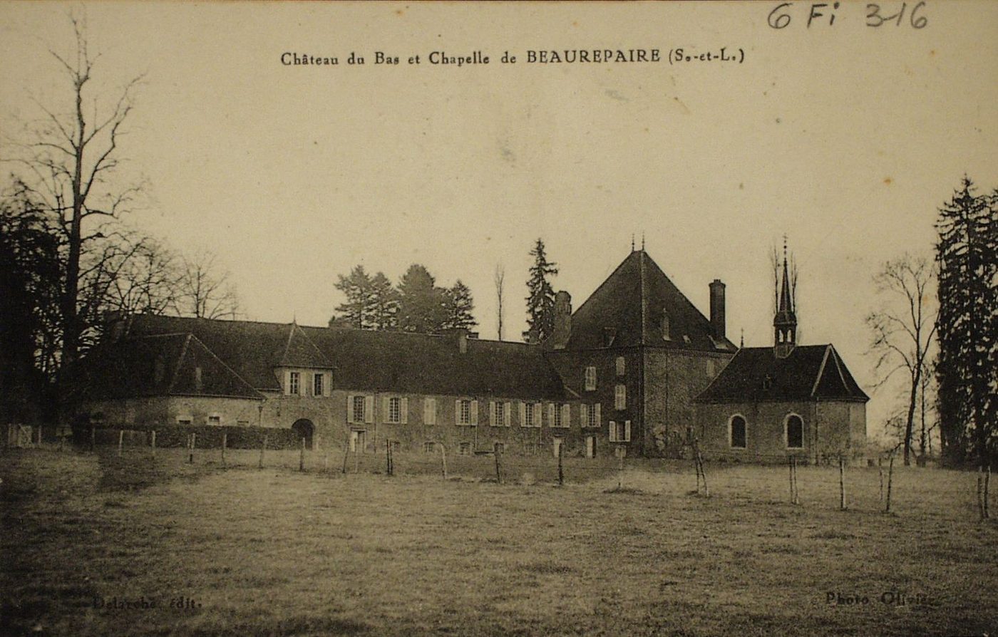 Château du bas et chapelle de Beaurepaire.