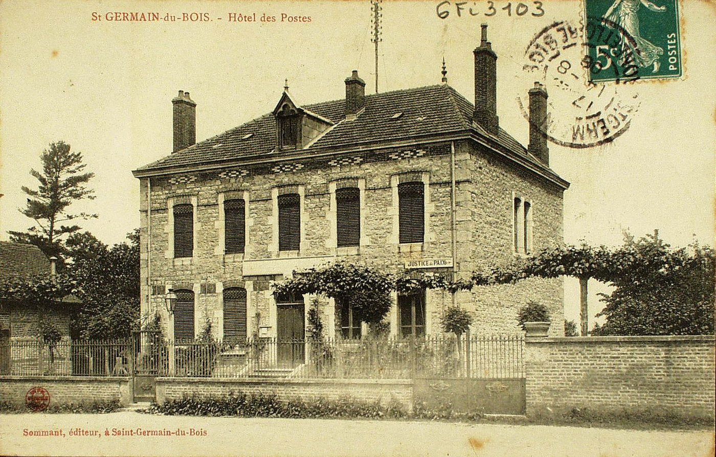 Saint-Germain-du-Bois. Hôtel des postes.