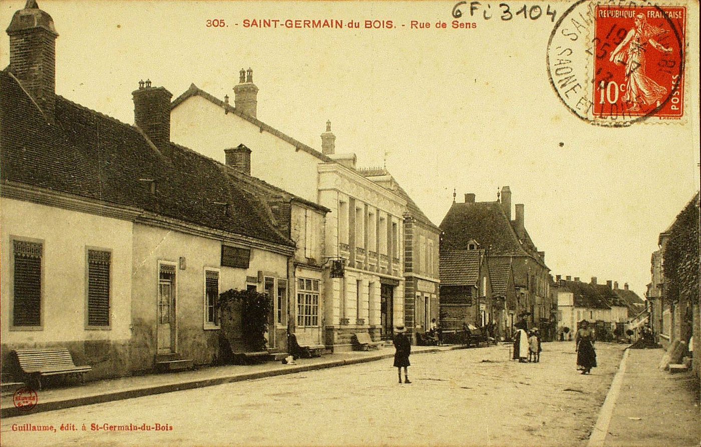 Saint-Germain-du-Bois. Rue de Sens.