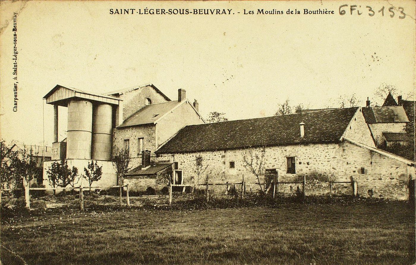 Saint-Léger-sous-Beuvray. Les moulins de la Bouthière.