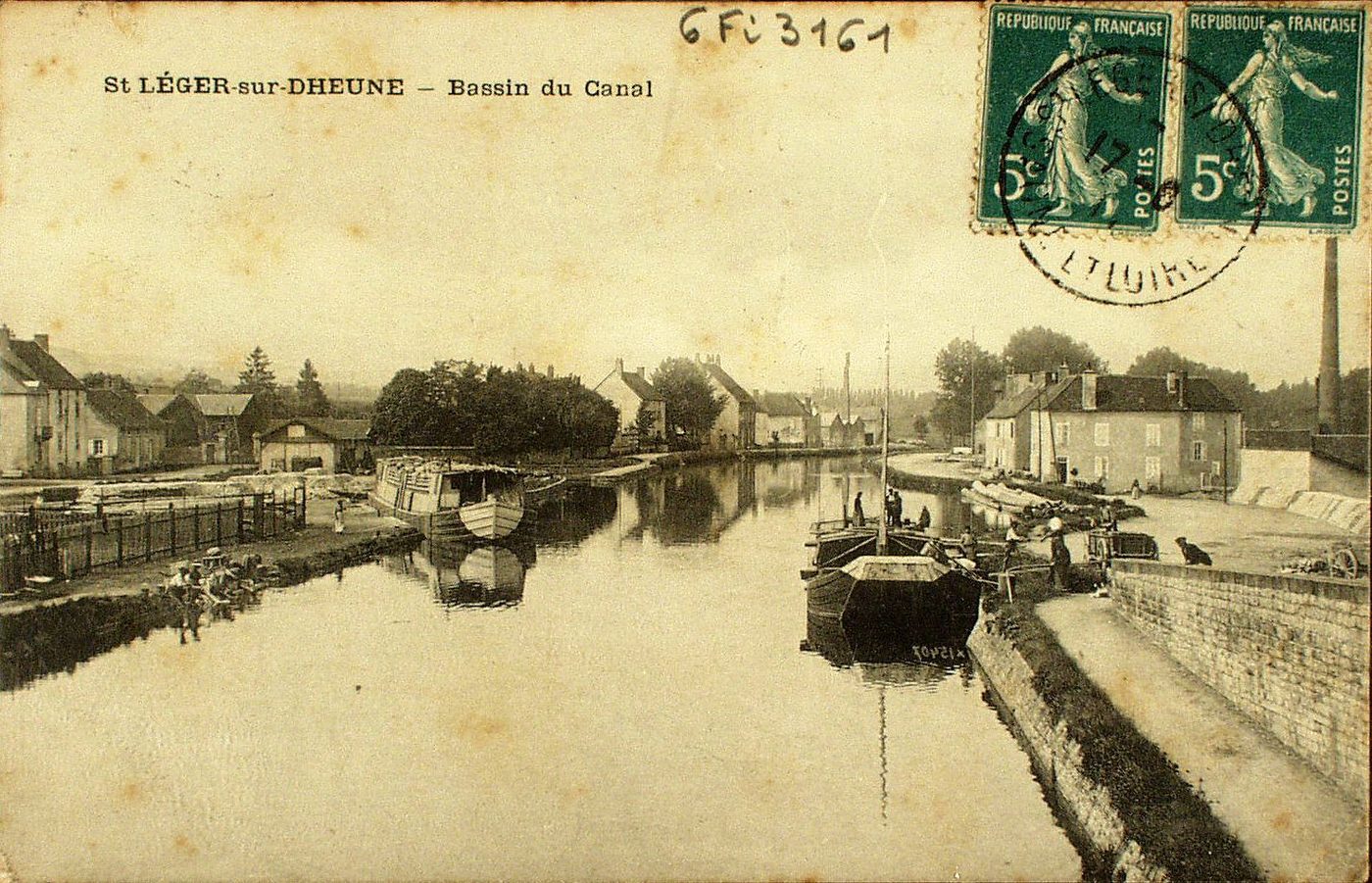 Saint-Léger-sur-Dheune. Bassin du canal.