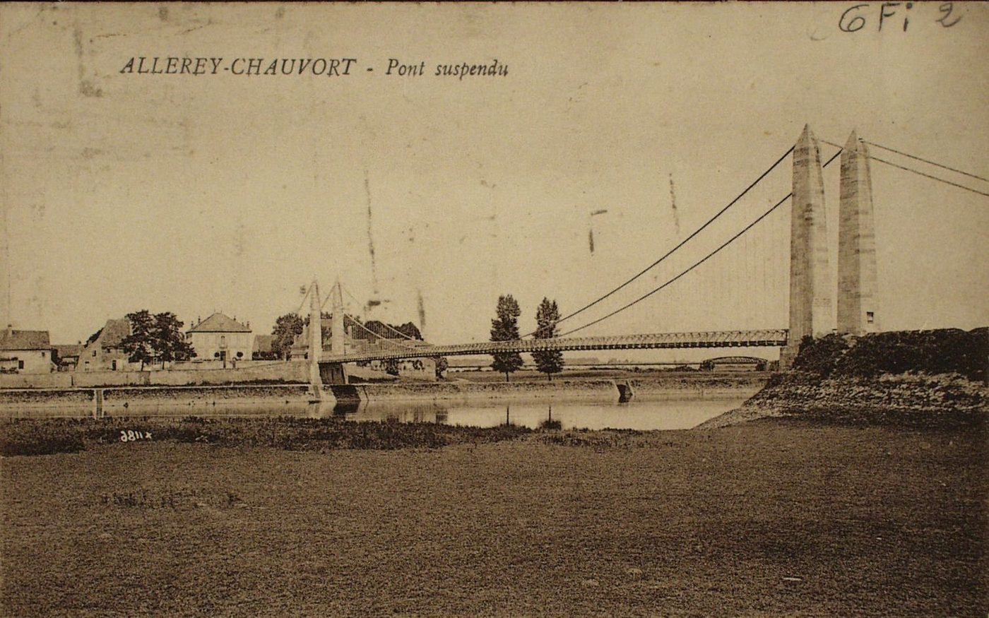 Allerey-Chauvort. Pont suspendu.