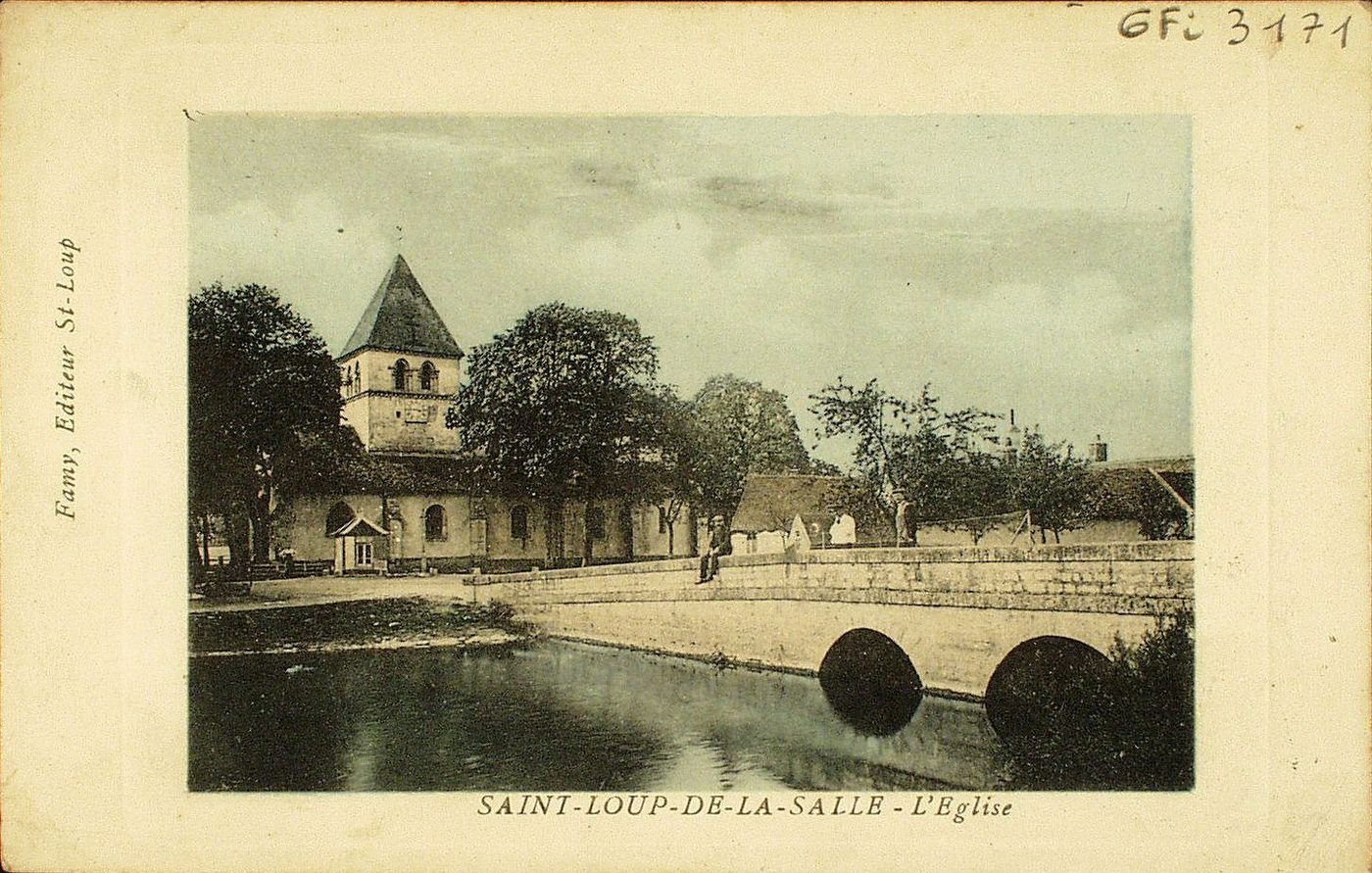 Saint-Loup-de-la-Salle. L'église.