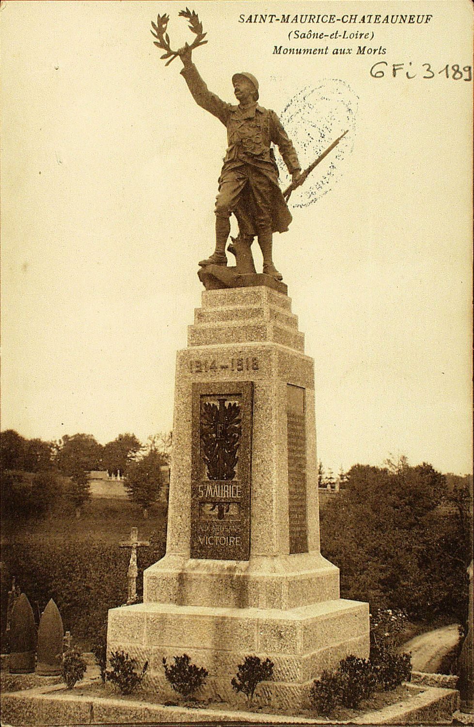 Saint-Maurice-lès-Châteauneuf. Monument aux morts.