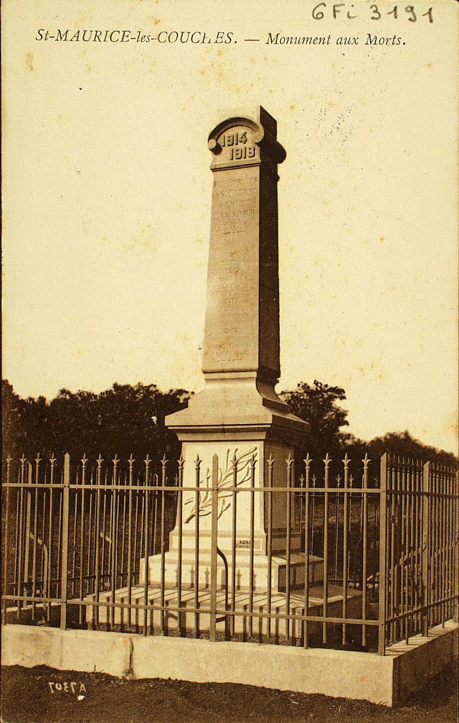 Saint-Maurice-lès-Couches. Monument aux morts.