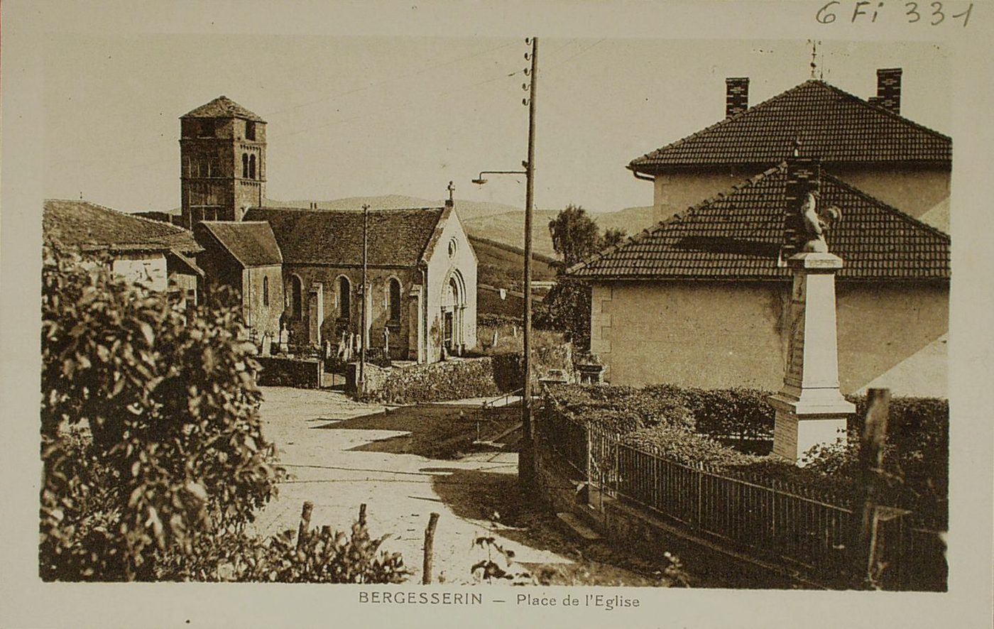 Bergesserin. Place de l'église.
