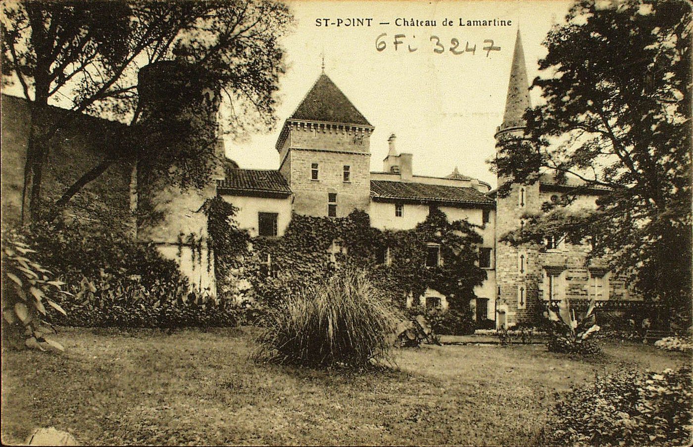 Saint-Point. Château de Lamartine.