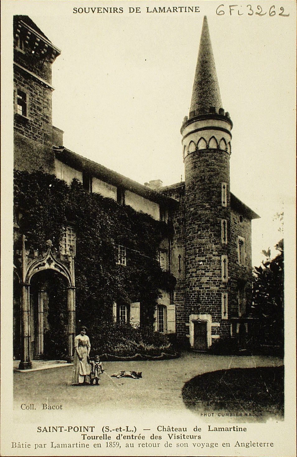 Souvenirs de Lamartine. Saint-Point. Château de Lamartine. Tourelle d'entrée des visiteurs. Bâtie par Lamartine en 1859, au retour de son voyage en Angleterre.