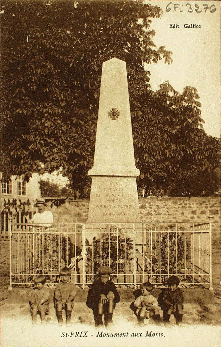 Saint-Prix. Monument aux morts.