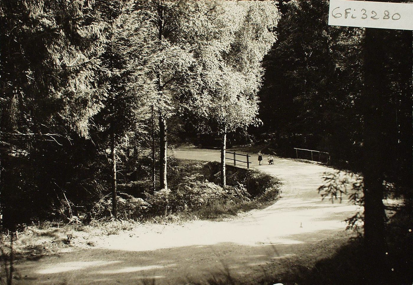 Le Morvan, Saint Prix. Pont de la Goulette.