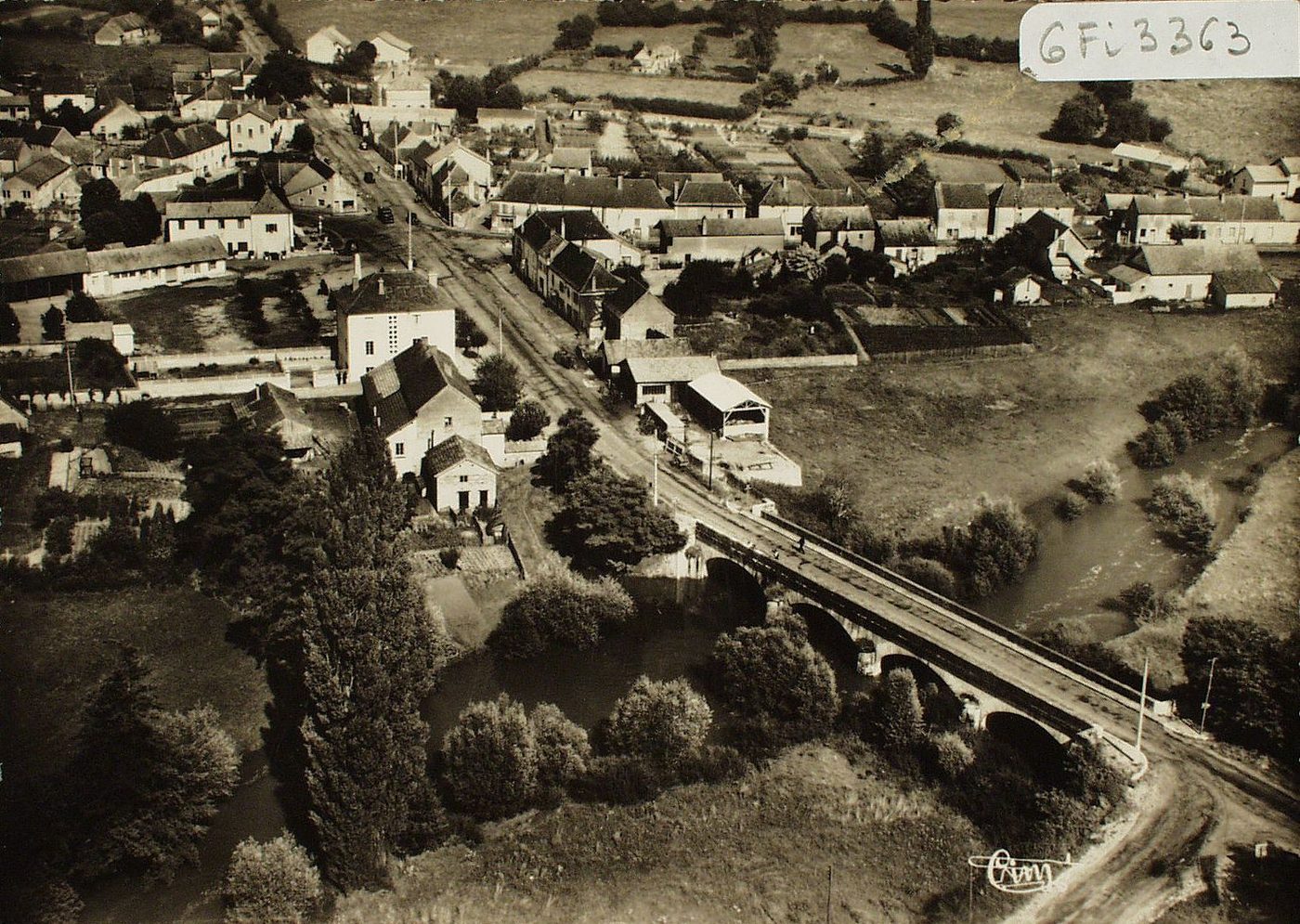 Saint-Yan. Vue aérienne.
