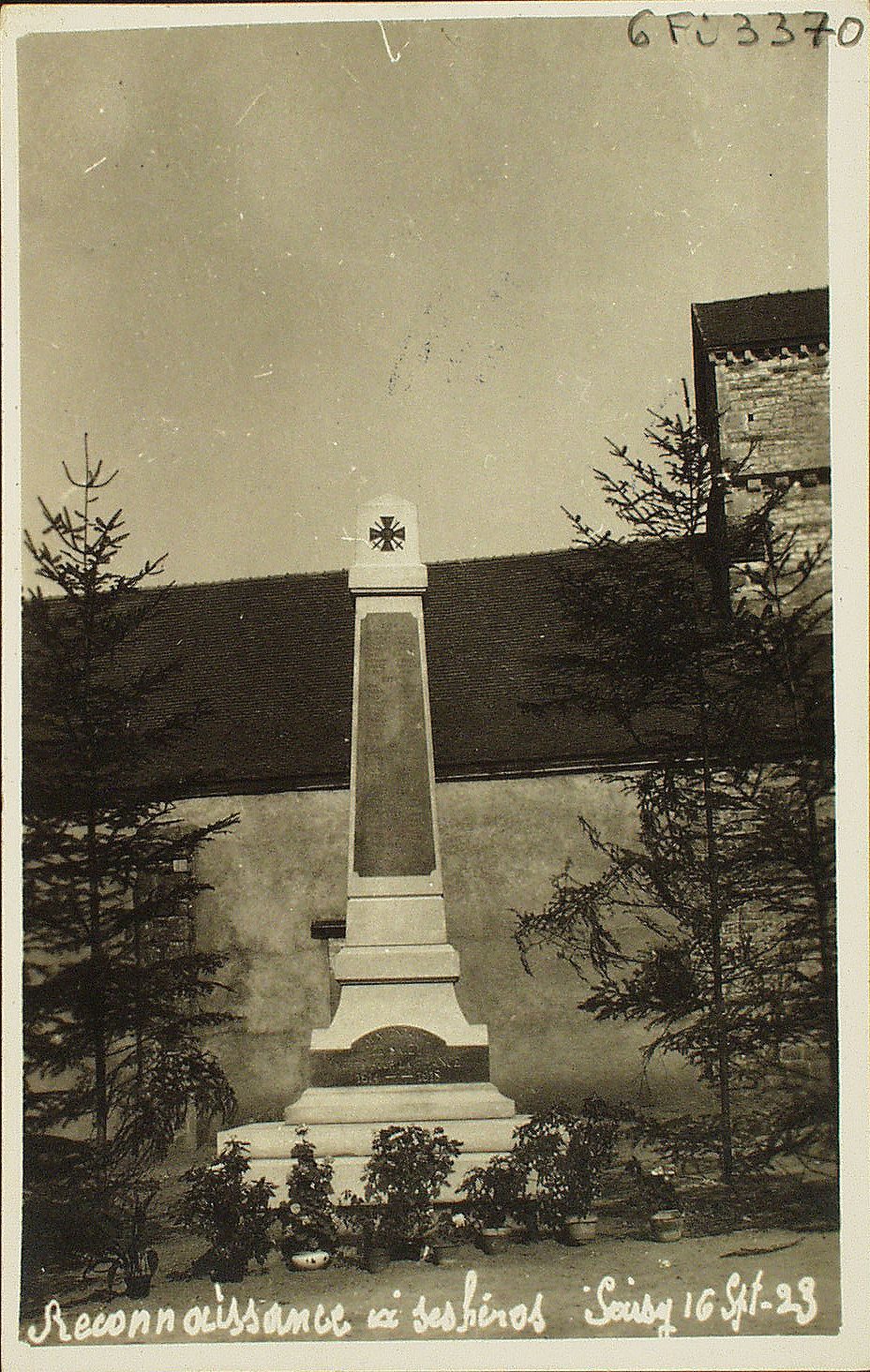 Reconnaissance à ses héros. Saisy 16 septembre 1923.