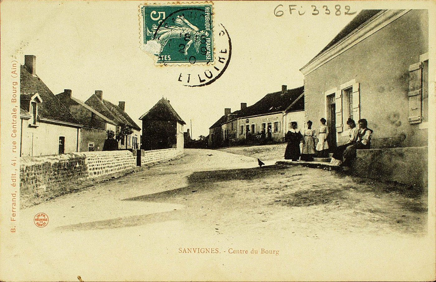 Sanvignes. Centre du bourg.