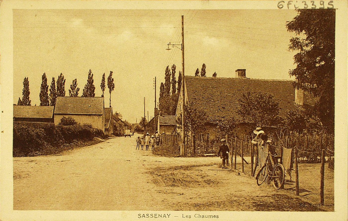Sassenay. Les Chaumes.