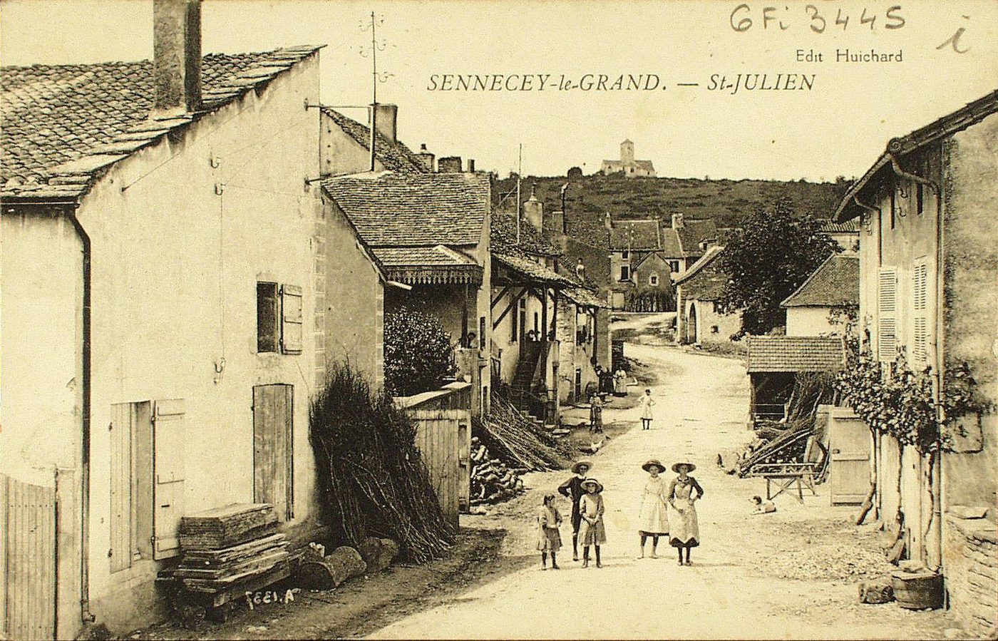Sennecey-le-Grand. Saint-Julien.