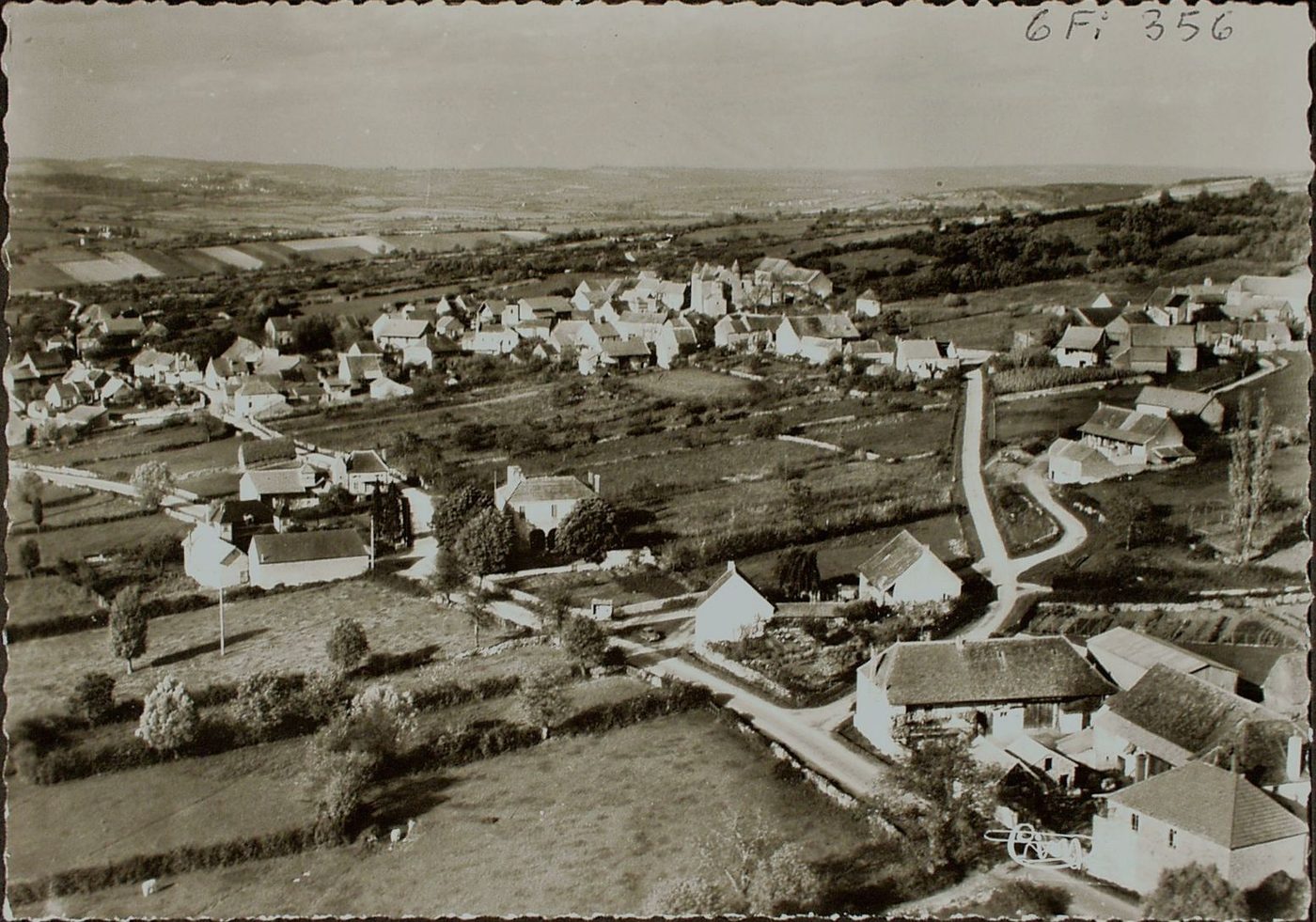 Bissy-sur-Fley. Vue aérienne.
