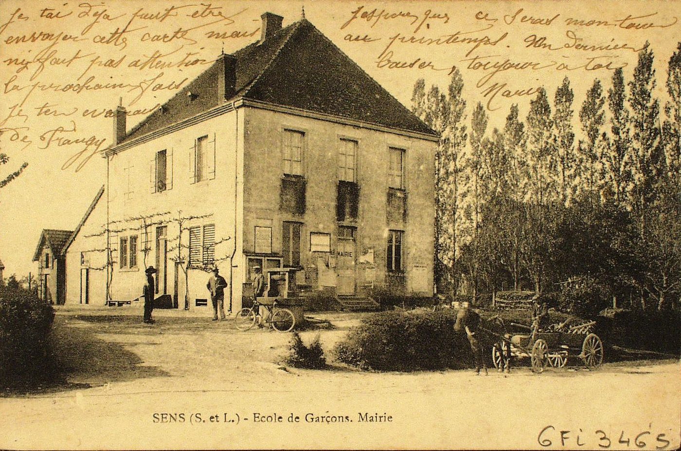 Sens. Ecole de garçons. Mairie.
