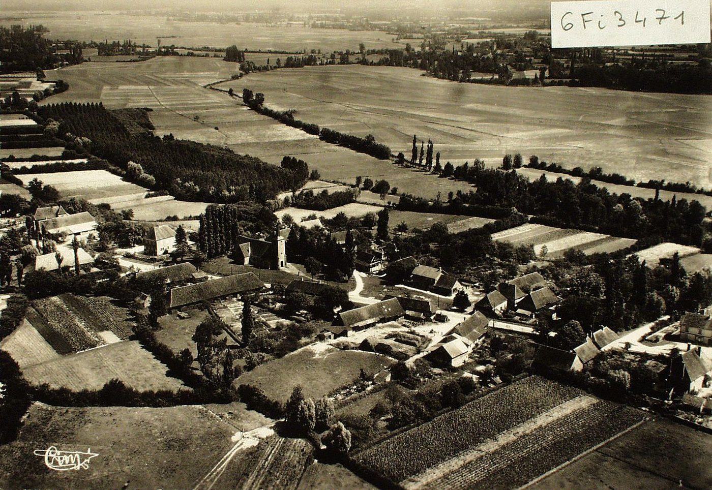 Sens. Vue générale aérienne.