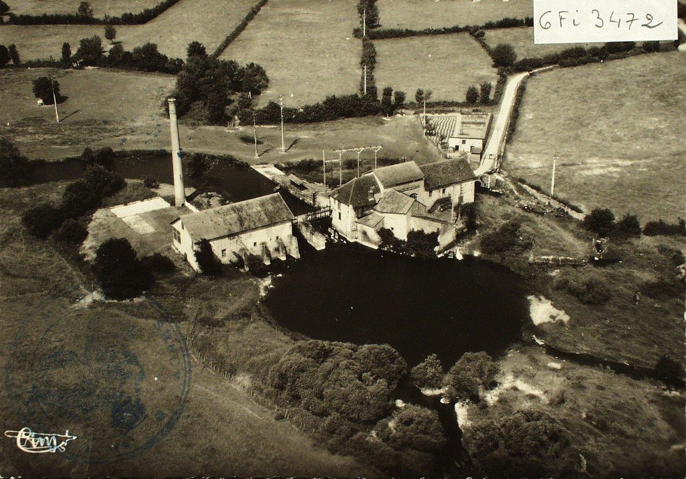 Sercy. Vue aérienne. L'usine électrique de la Grosne.