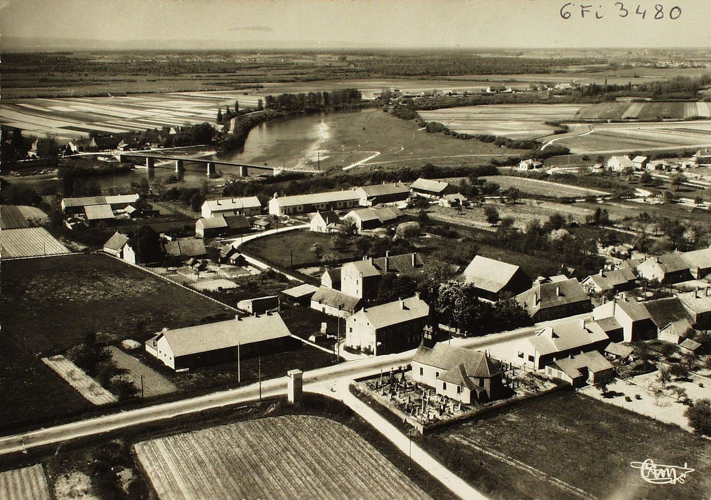 Sermesse. Vue générale aérienne.