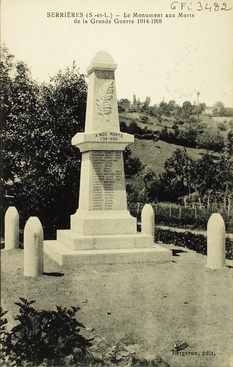Serrières. Le monument aux morts de la grande guerre 1914-1918.