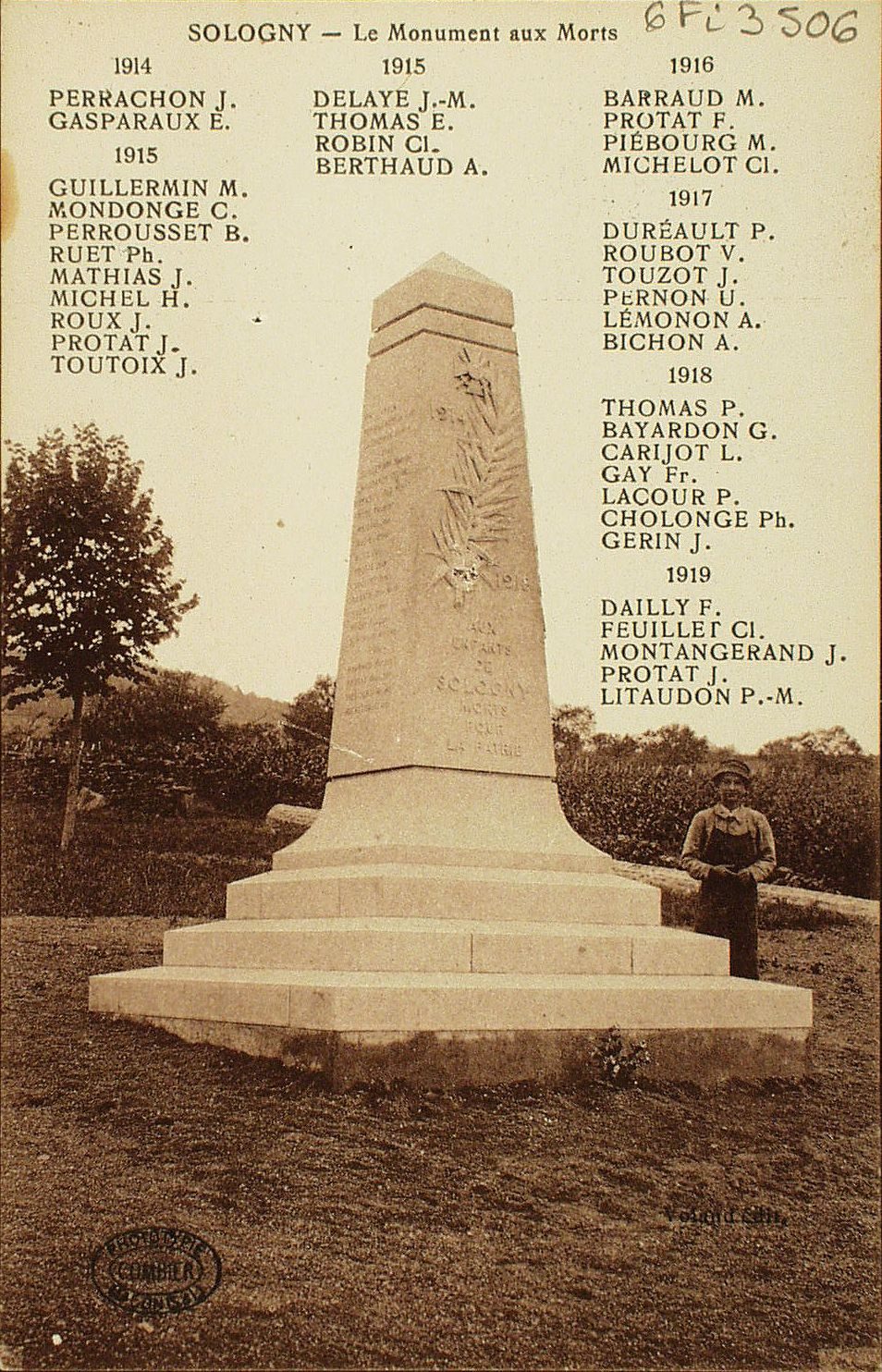 Sologny. Le monument aux morts.