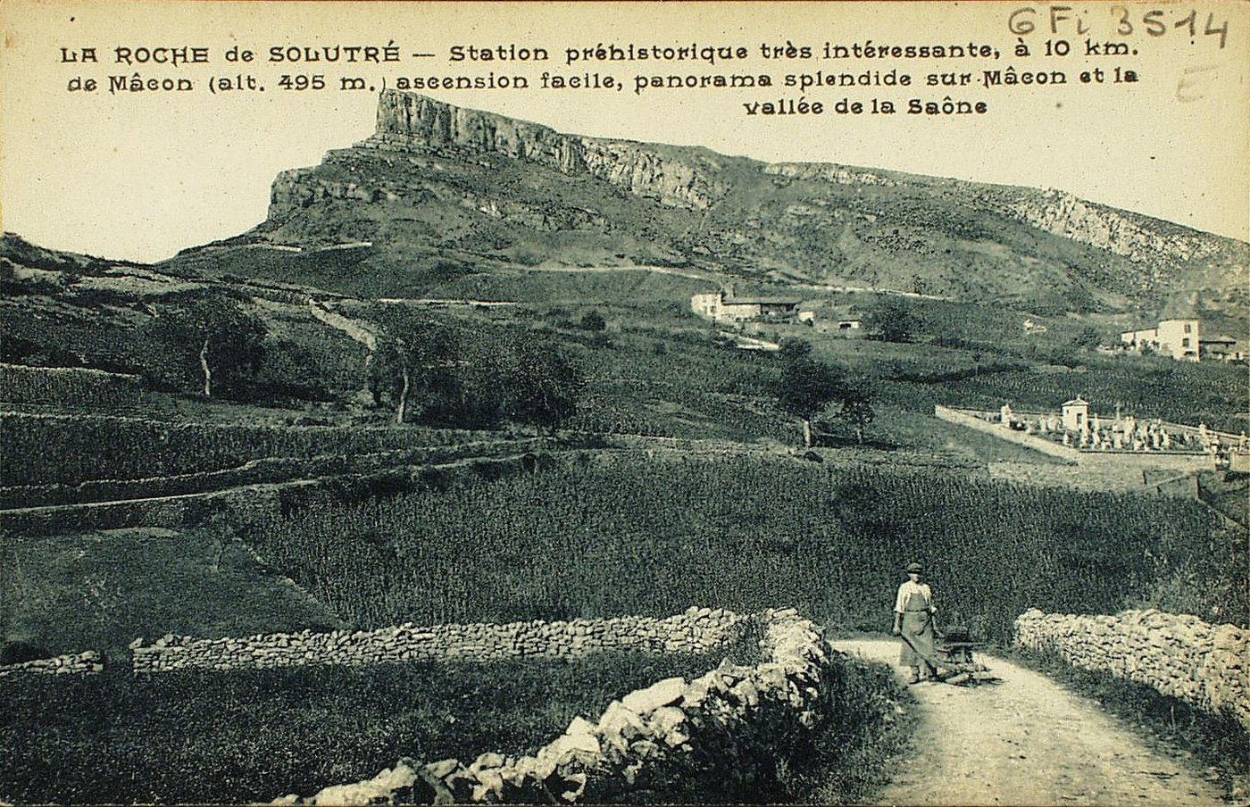 La Roche de Solutré. Station préhistorique très intéressante, à 10 km de Mâcon (alt 495 m) ascension facile, panorama splendide sur Mâcon et la vallée de la Saône.