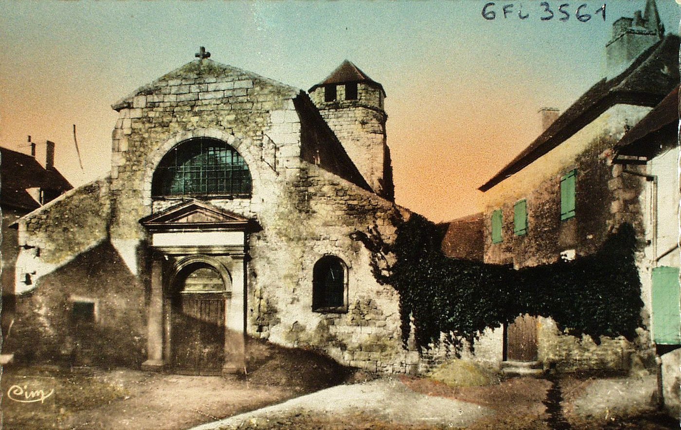 Toulon-sur-Arroux. Vieille église.