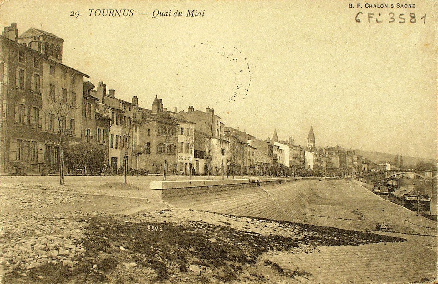 Tournus. Quai du Midi.