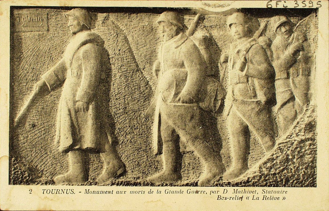 Tournus. Monument aux morts de la grande guerre, par D. Mathivet, statuaire Bas-relief "La relève".