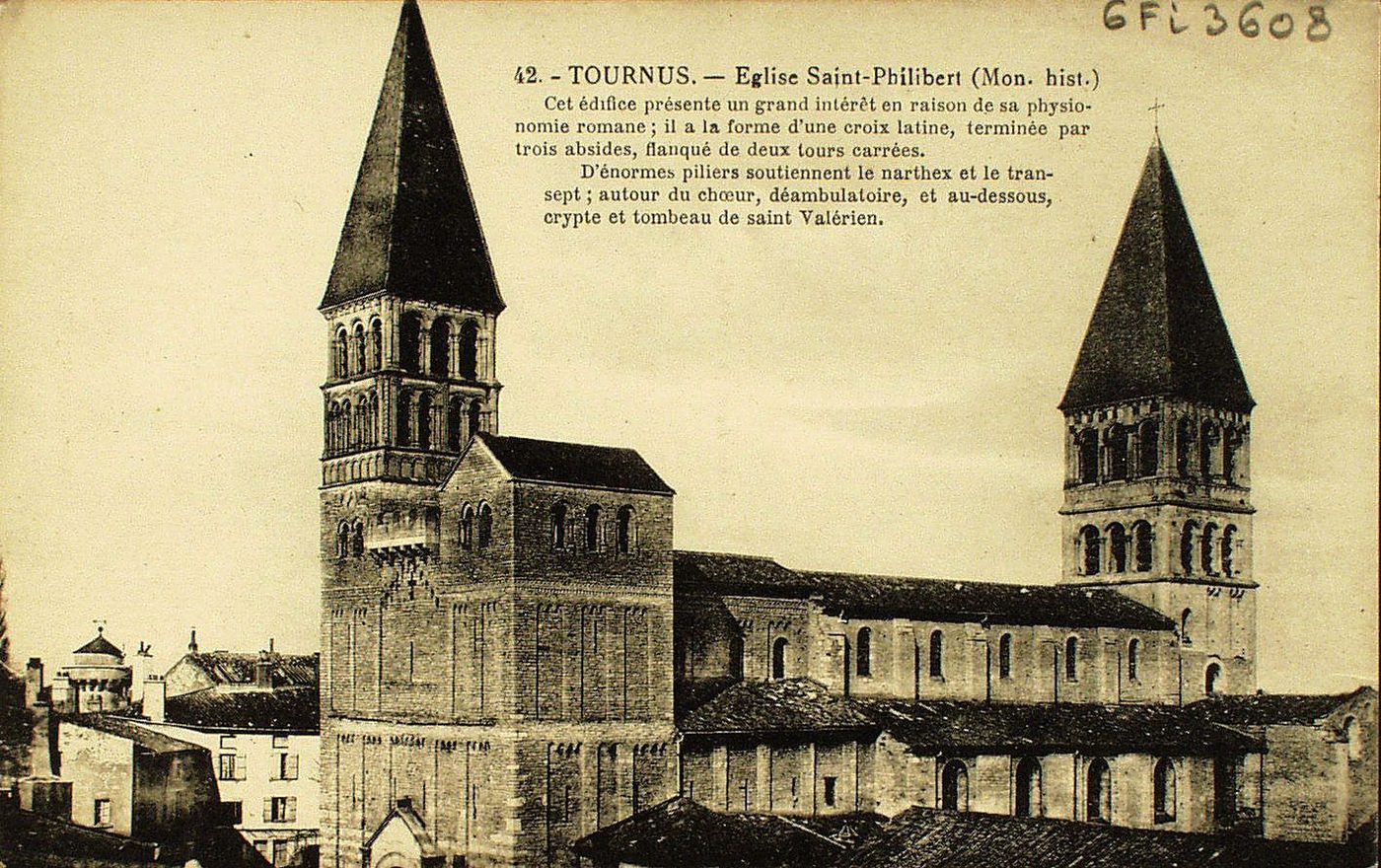 Tournus. Eglise Saint-Philibert (monument historique). Cet édifice présente un grand intérêt en raison de sa physionomie romane ; il a la forme d'une croix latine, terminée par trois absides, flanqué de deux tours carrées. D'énormes piliers soutiennent le narthex et le transept ; autour du choeur, déambulatoire, et au-dessous, crypte et tombeau de Saint-Valentin.