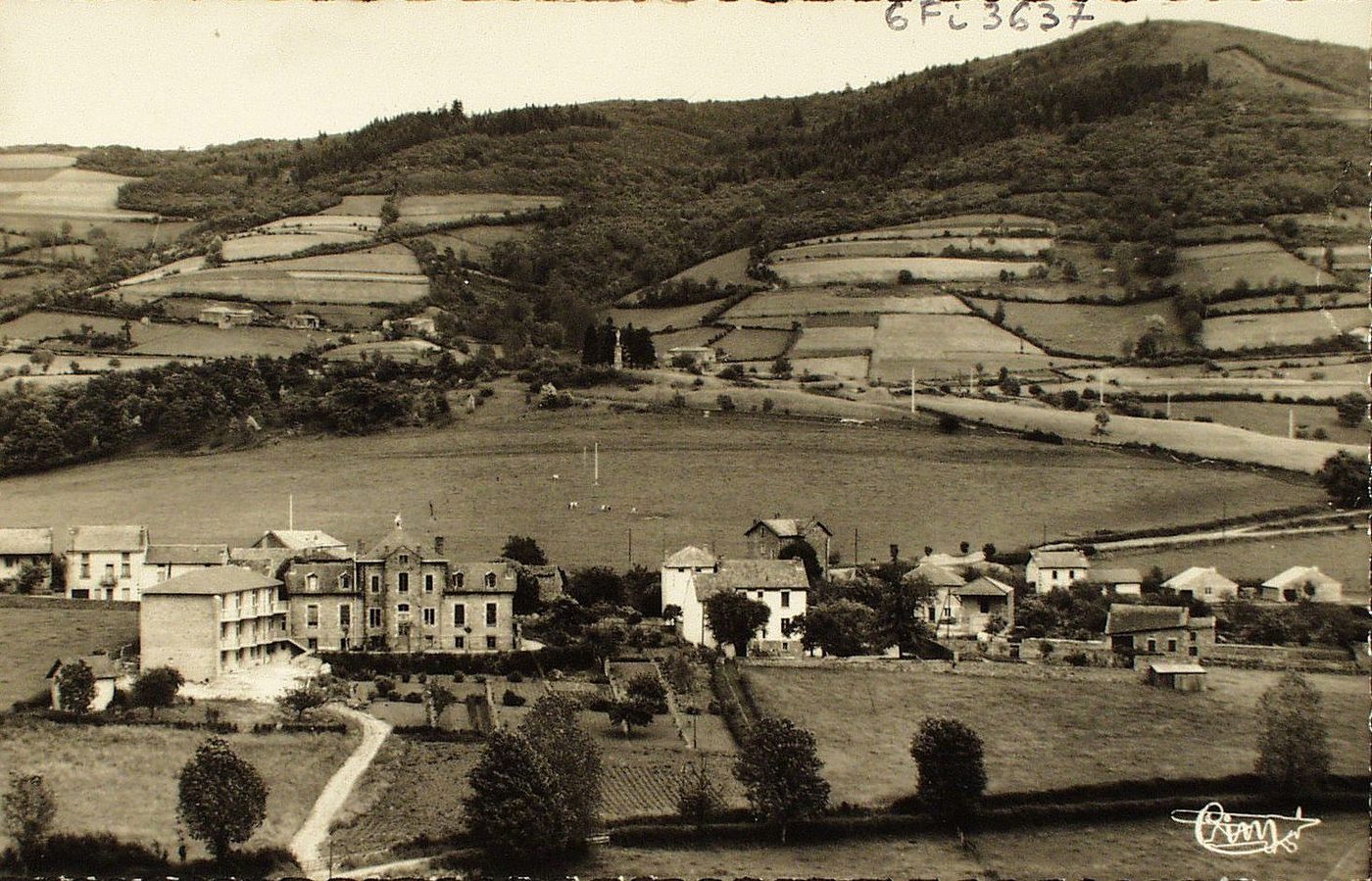 Tramayes. Vue générale. Hôpital Madone. Montagne Mère Boitier.