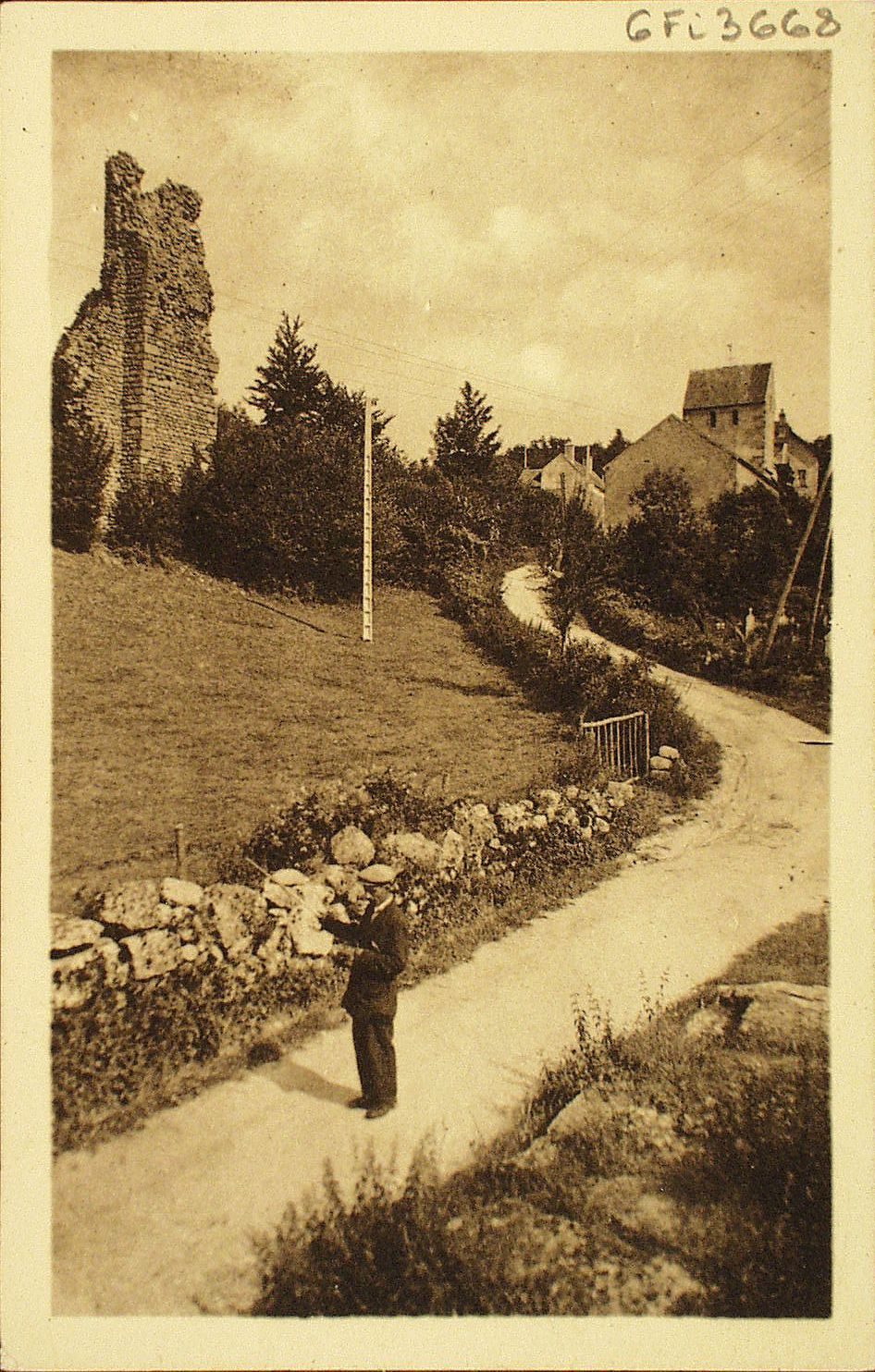 Environs d'Etang-sur-Arroux. Uchon. Avenue de Mesvres.