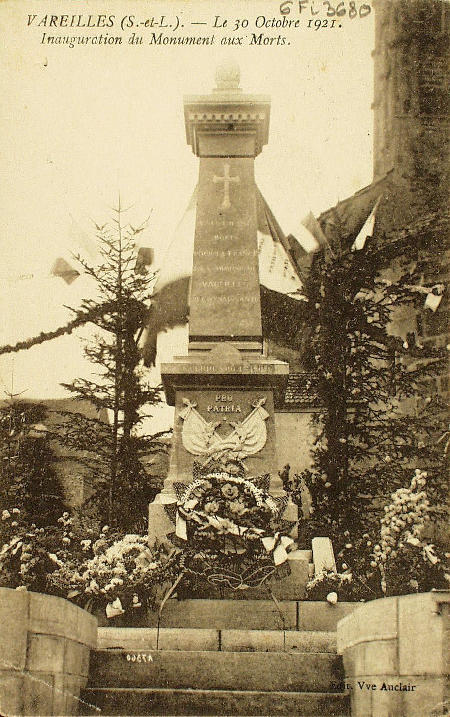 Vareilles. Le 30 octobre 1921. Inauguration du monument aux morts.