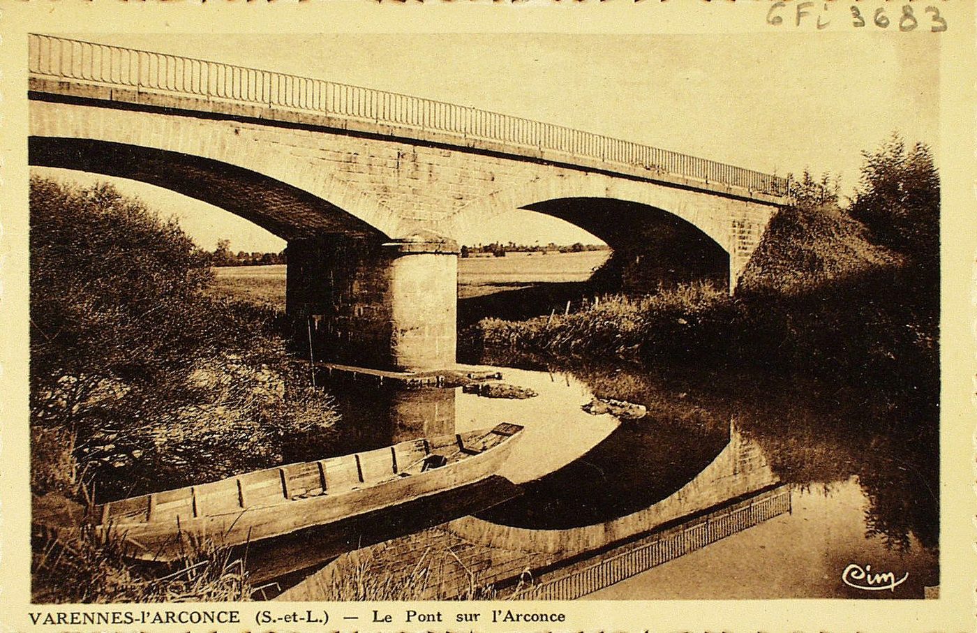 Varenne-l'Arconce. Le pont sur l'Arconce.