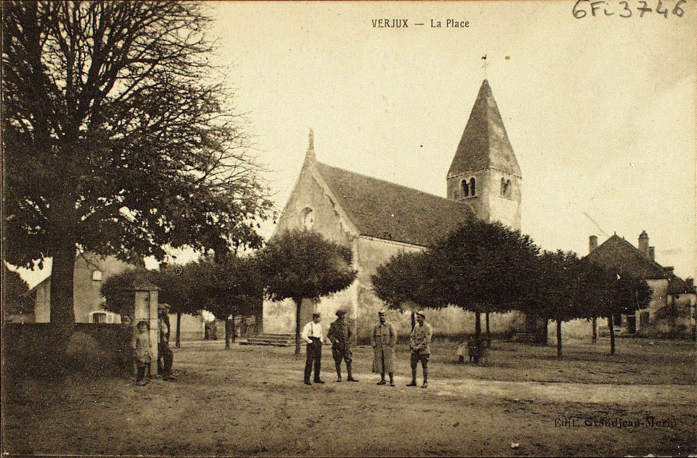 Verjux. La place.
