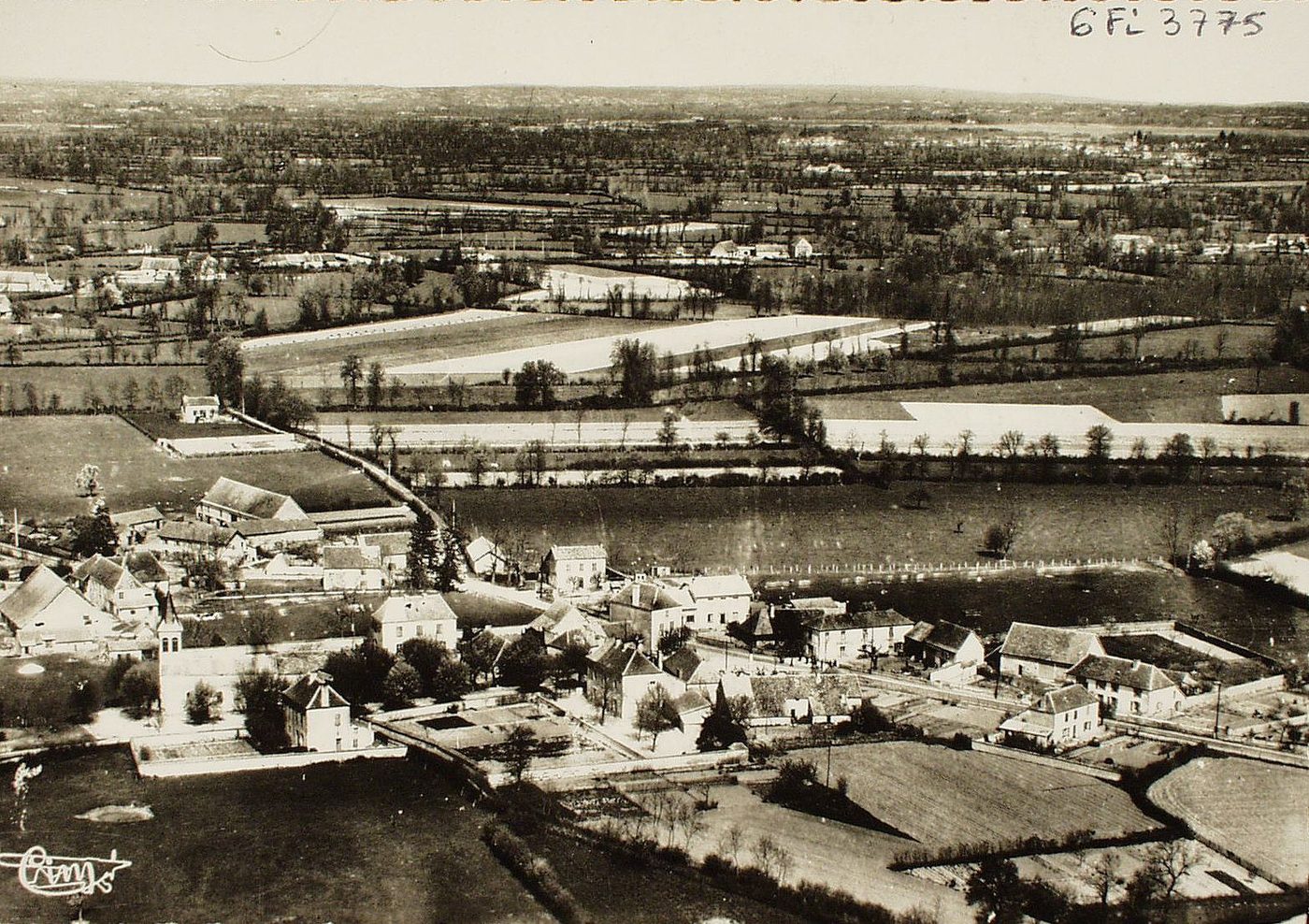 Vindecy. Vue générale aérienne.