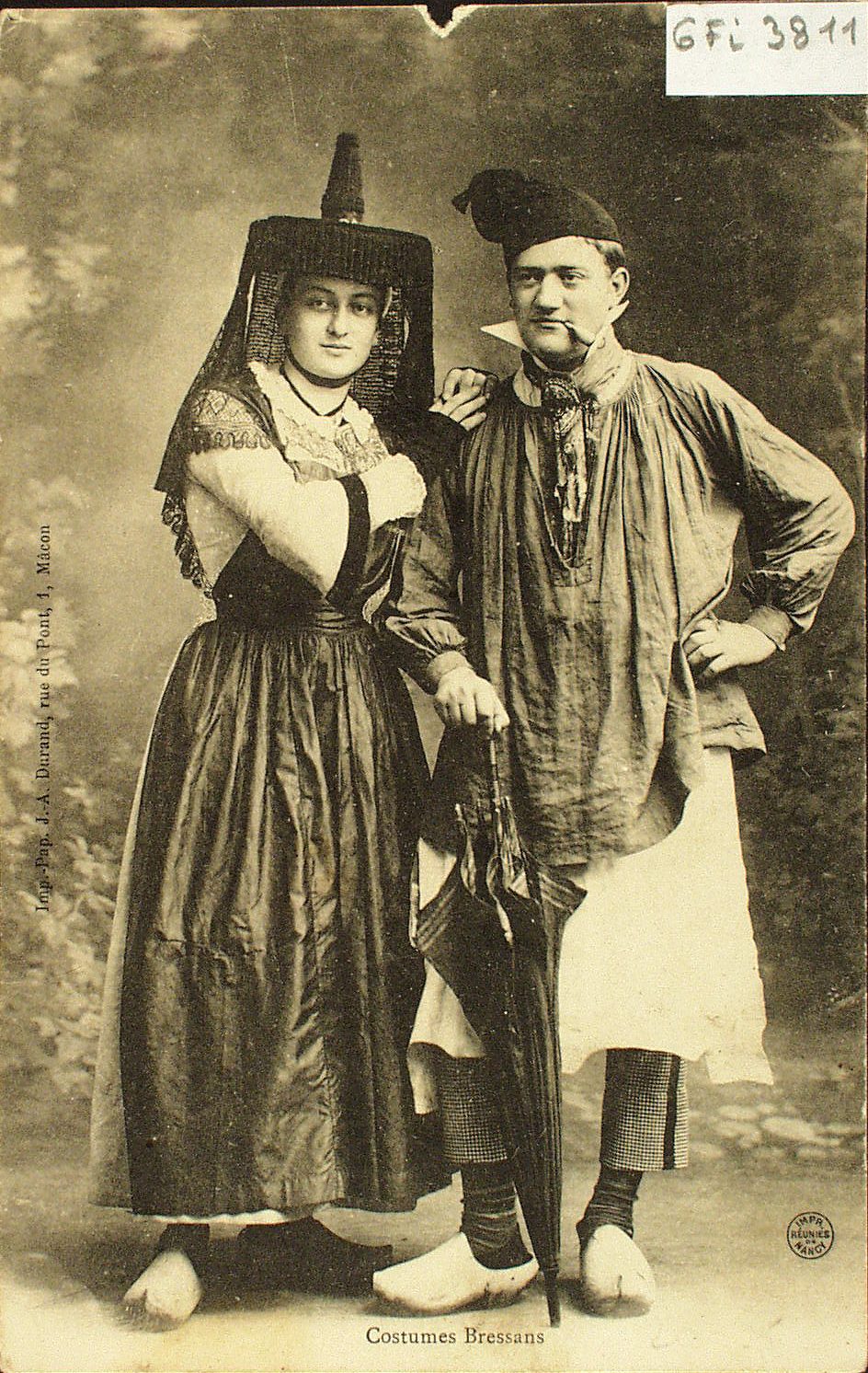 Costumes bressans.
