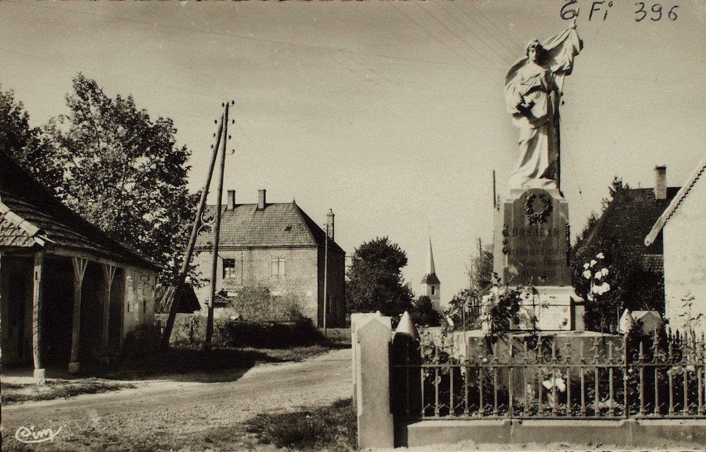 Bosjean. Le monument.