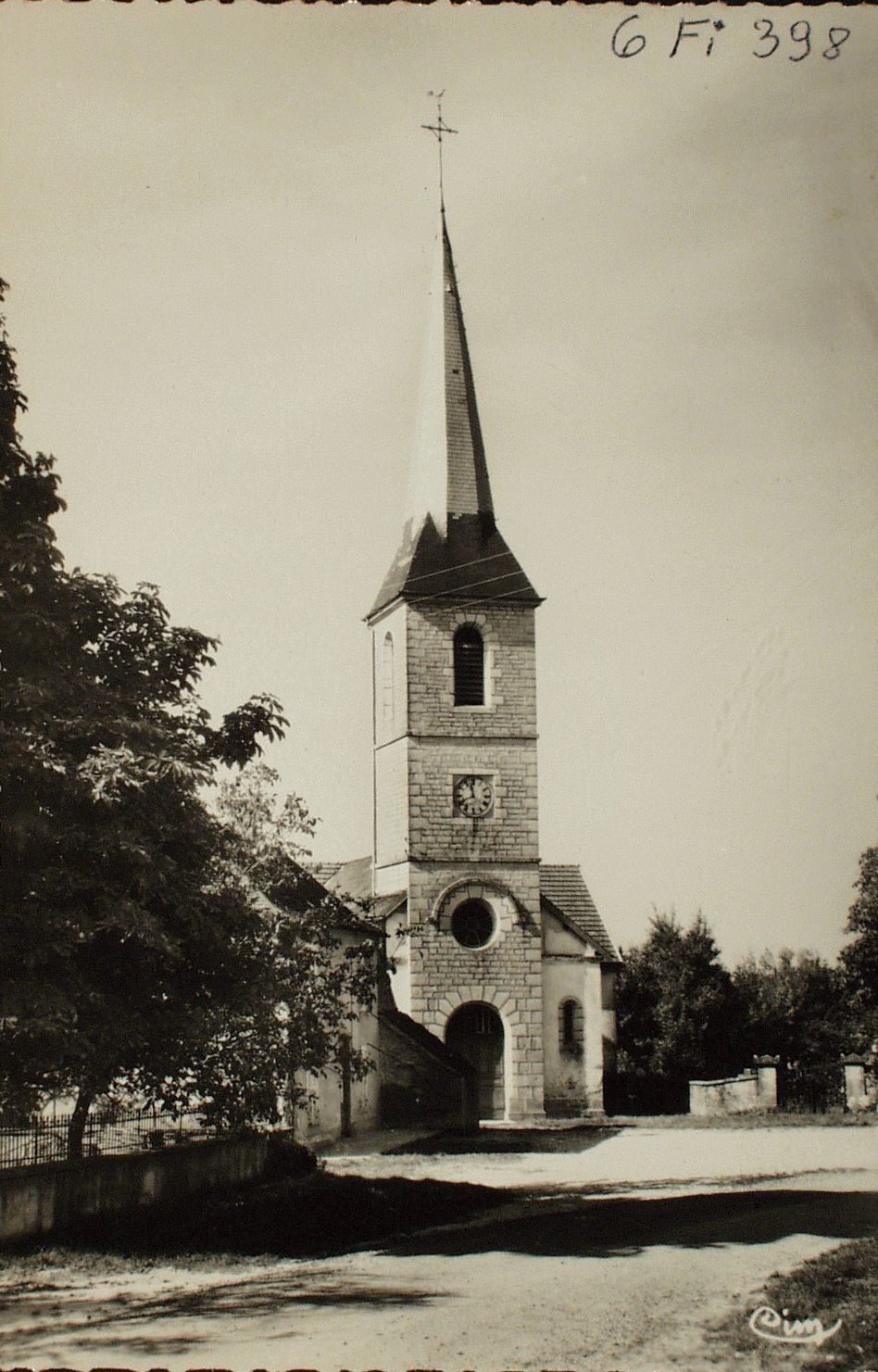 Bosjean. L'église.