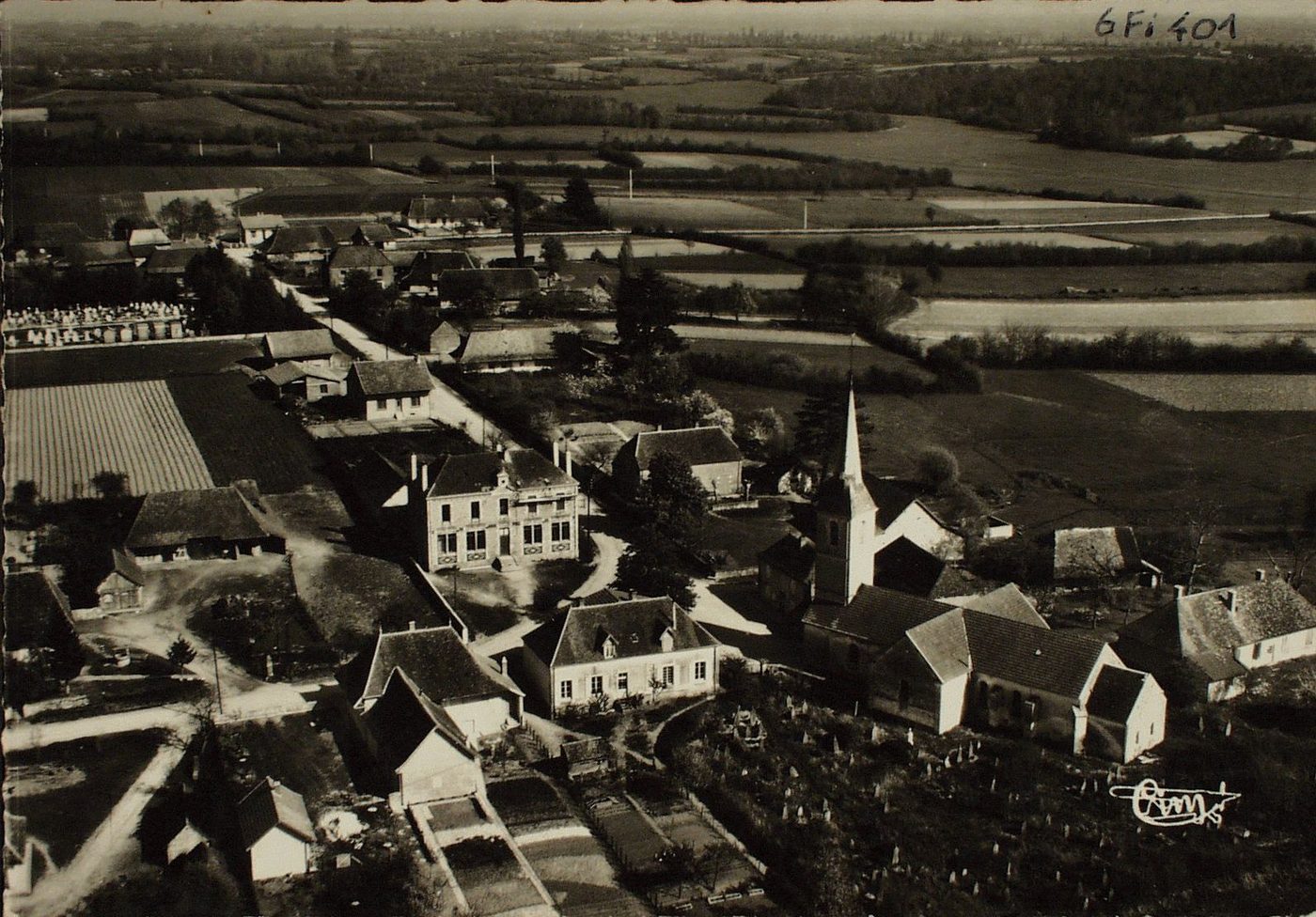 Bosjean. Vue générale aérienne.