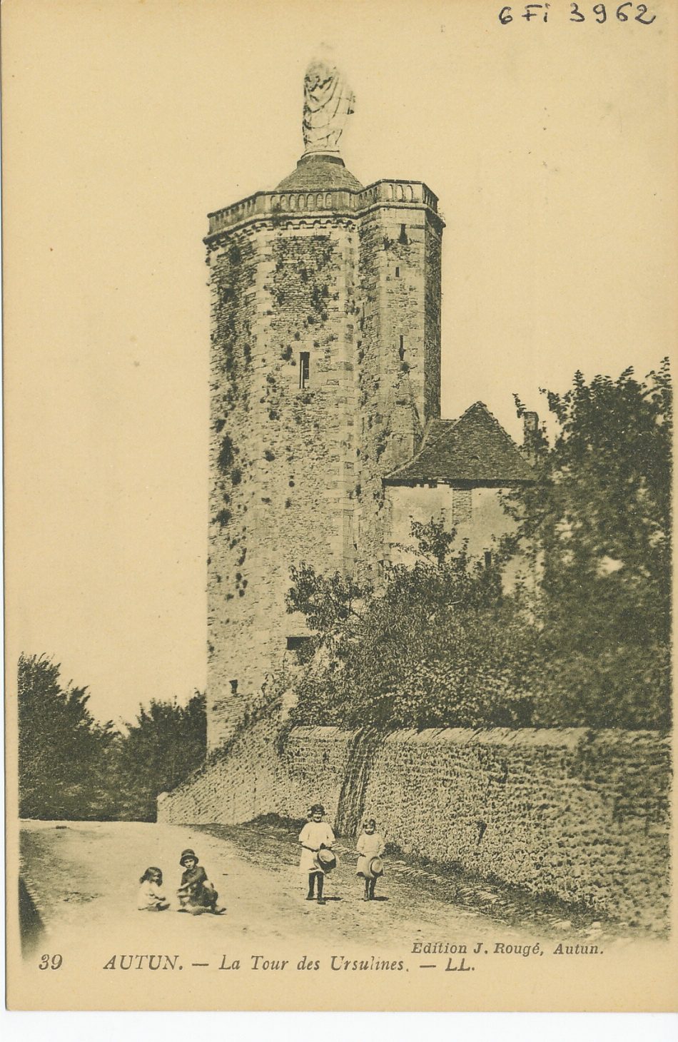 Autun. La Tour des Ursulines.