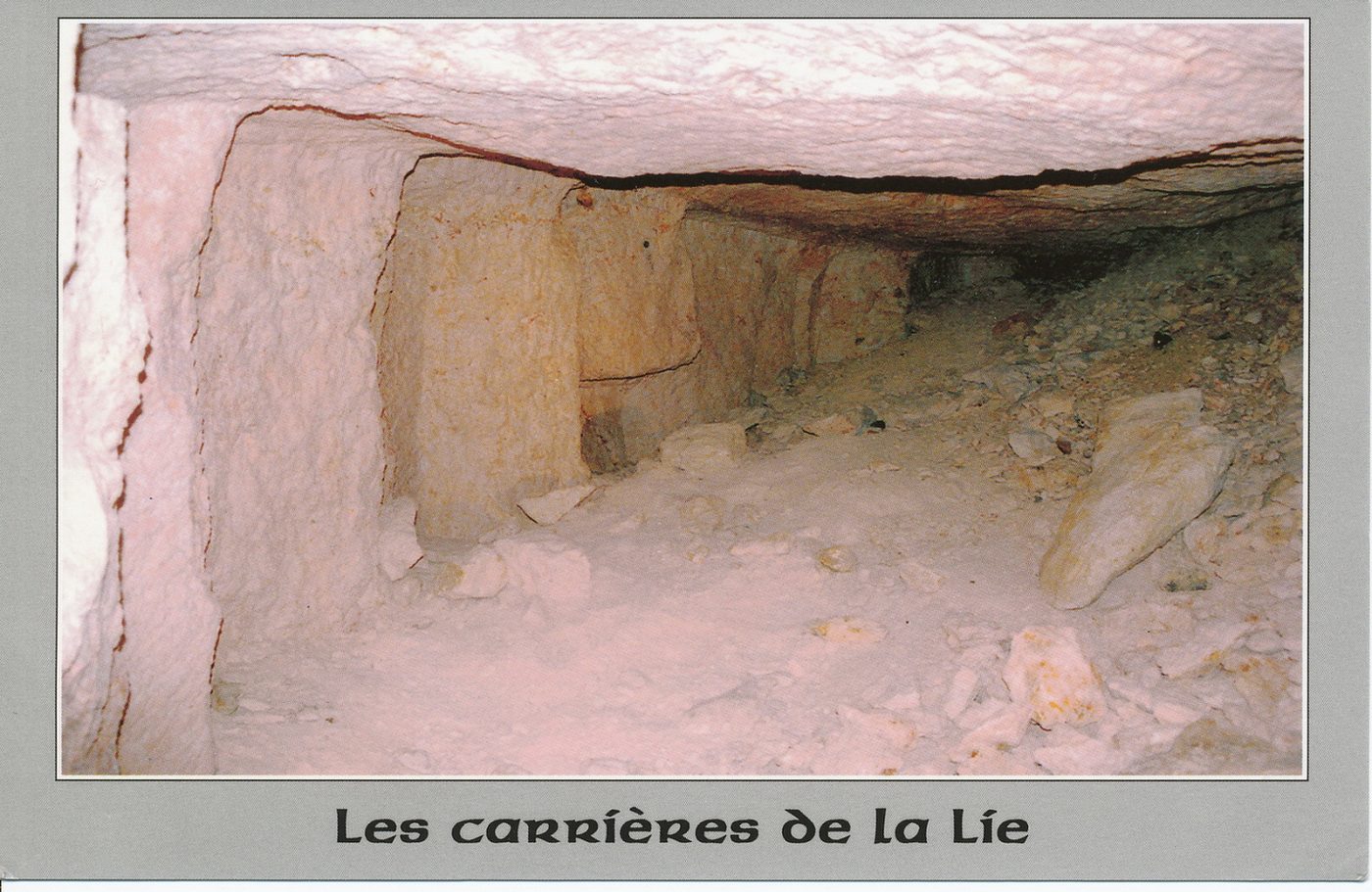 La Roche-Vineuse. Les carrières de la Lie. Salle souterraine gallo-romaine du IIIe s. découverte le 28 janvier 1995.