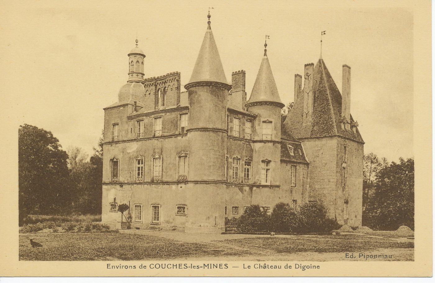 Enrirons de Couches-les-Mines. Le château de Digoine.
