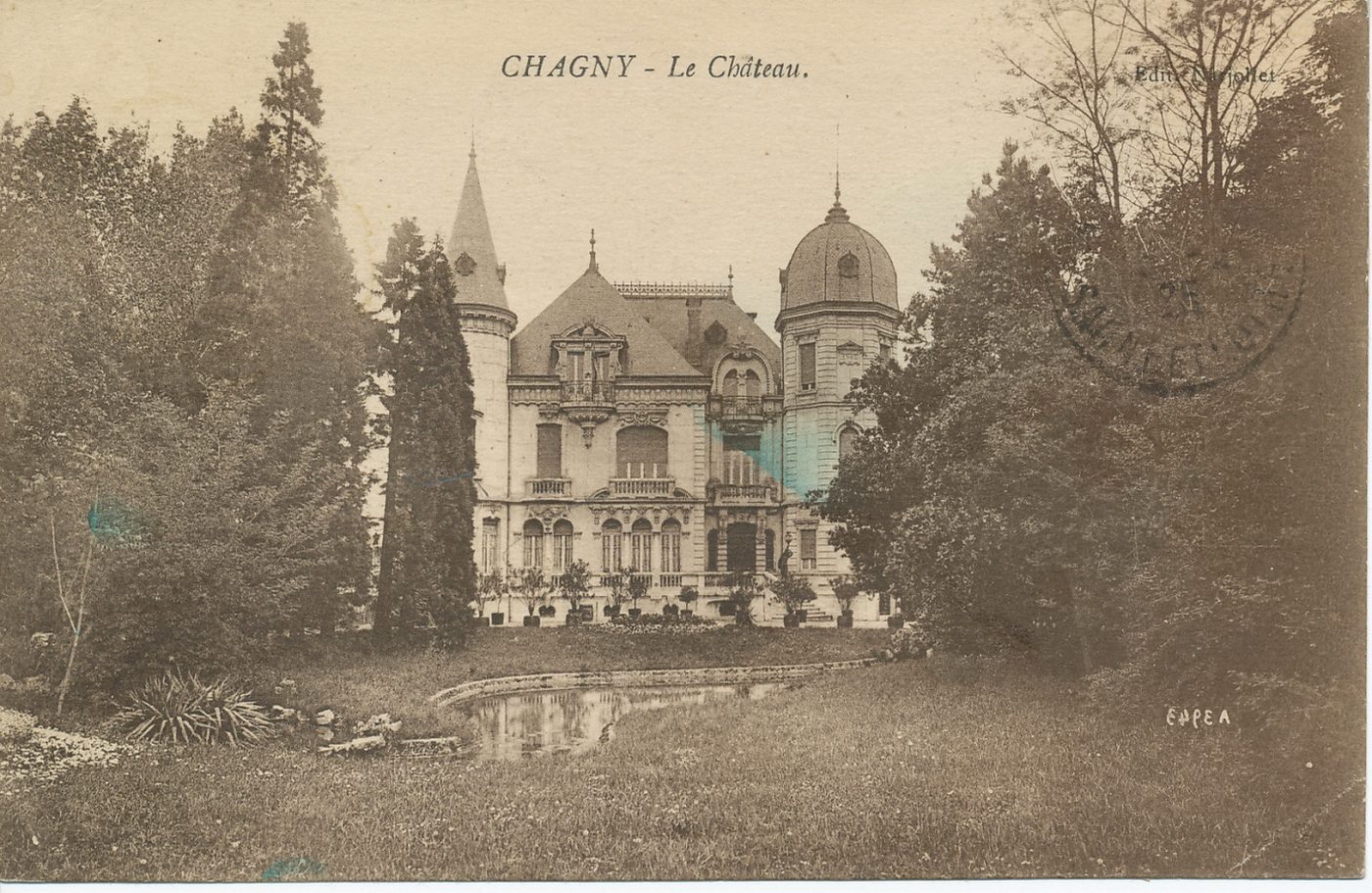 Chagny. Le château.