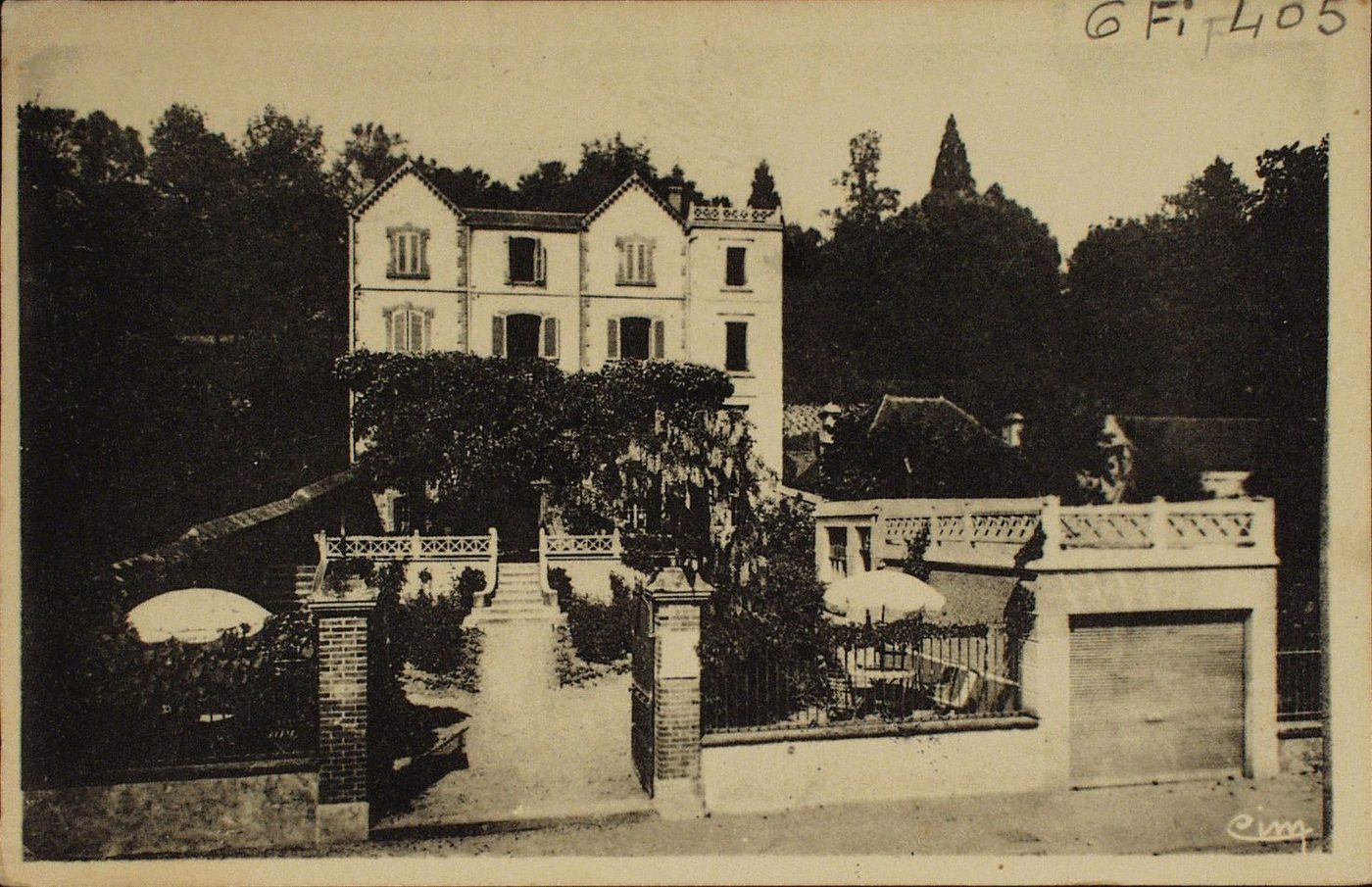 Bourbon-Lancy thermal. Villa Médicis. Pension de famille.