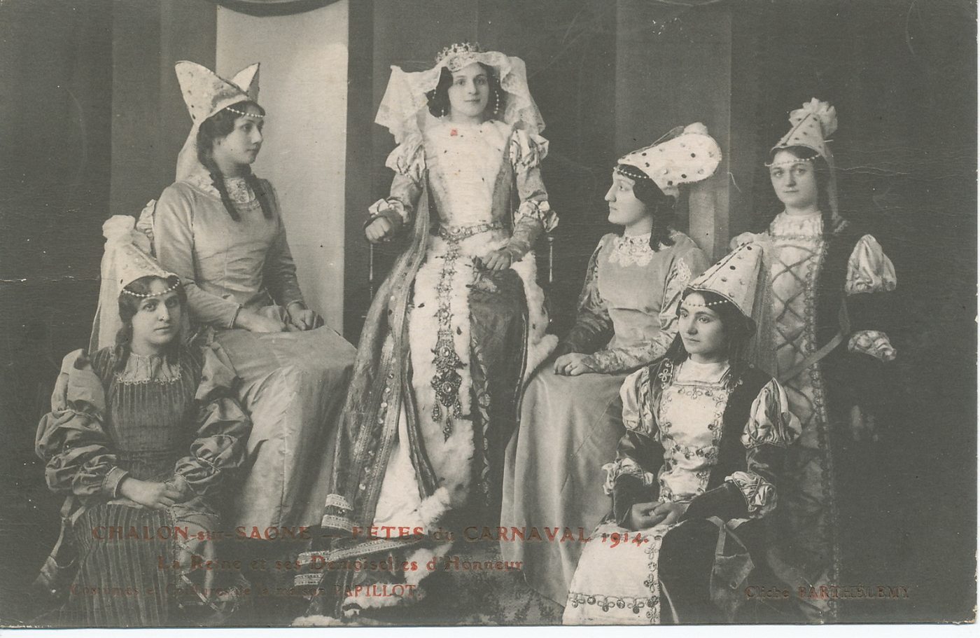 Chalon-sur-Saône. Carnaval 1914. La reine et ses demoiselles d'honneur.