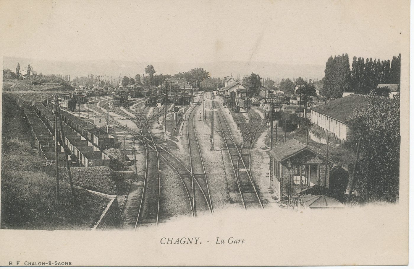 Chagny. La gare.