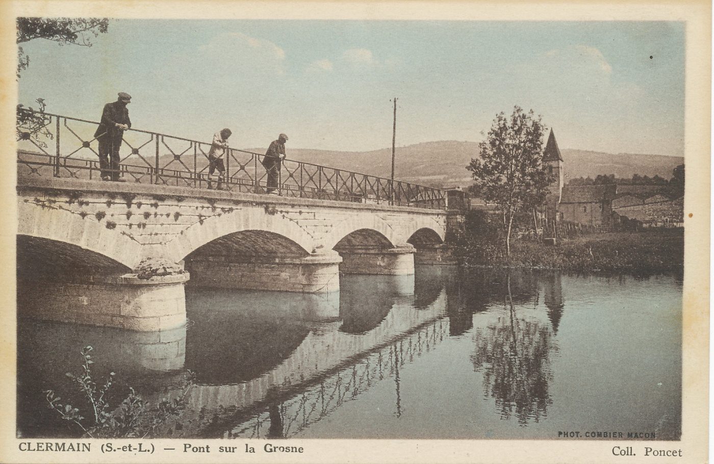 Clermain. Pont sur la Grosne.